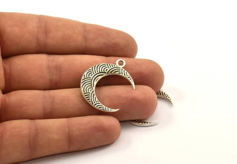 Antique Silver Crescent Pendant, 2 Antique Silver Plated Textured Horn Charms, Pendant, Jewelry Finding (27x8x3.30mm) N0237