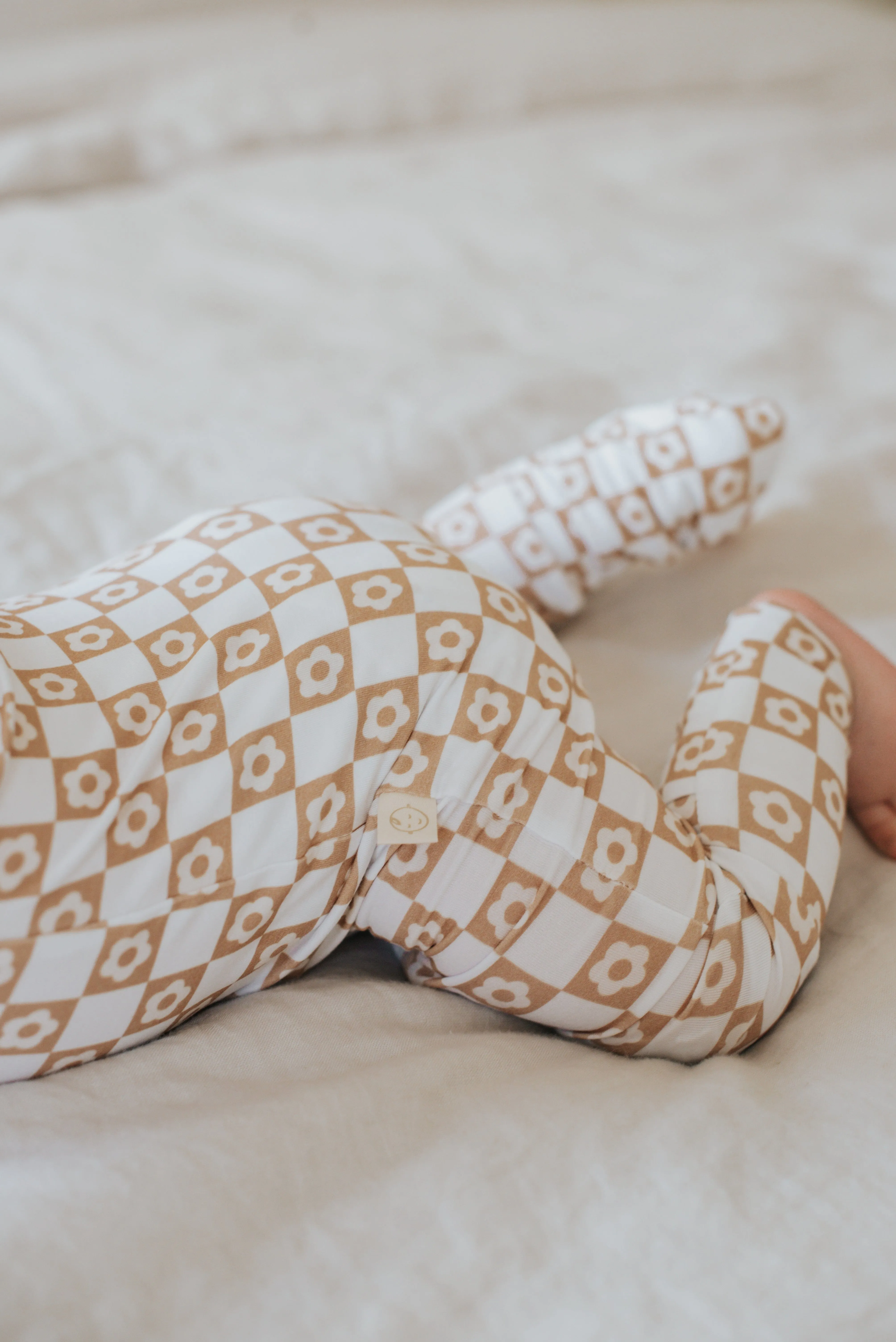 Bamboo Zip Pajamas | Checkered Daisies