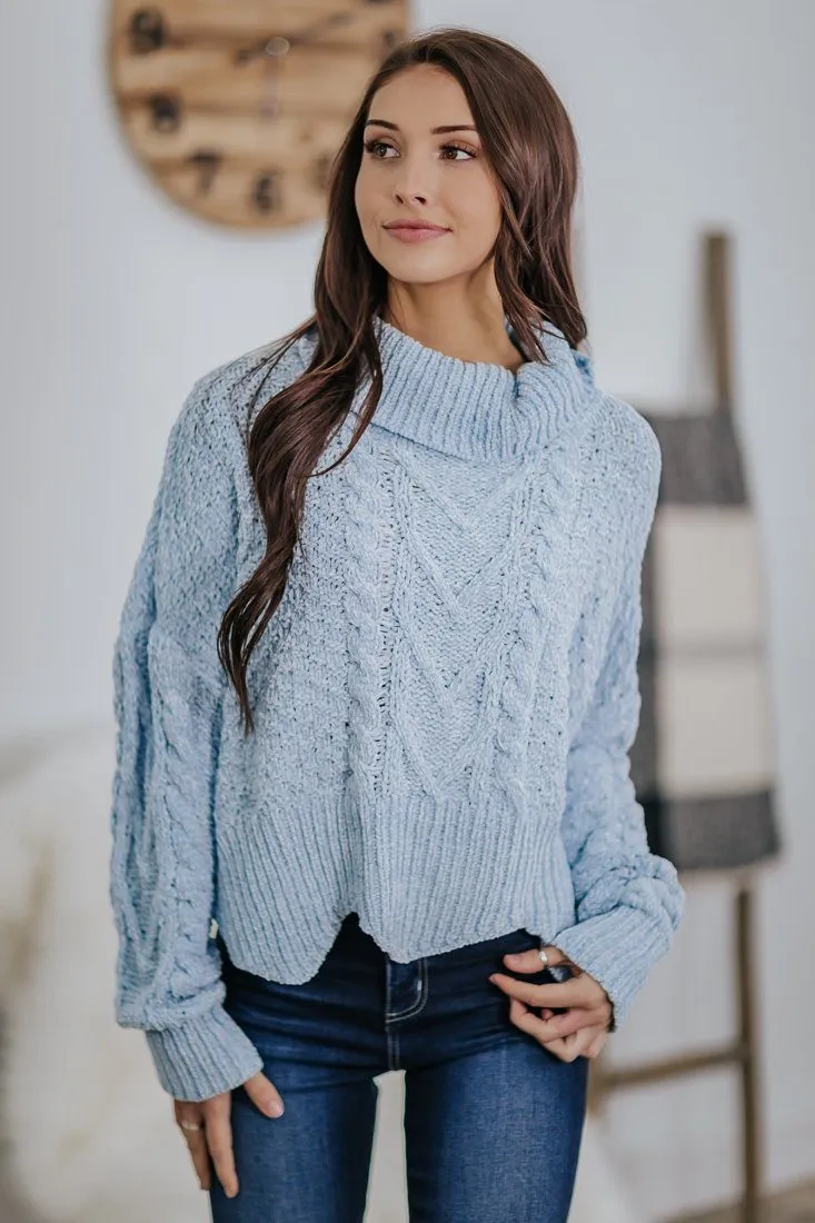 Basic Cable Knit Turtle Neck Scalloped Hem Crop Long Sleeve Sweater in Light Blue